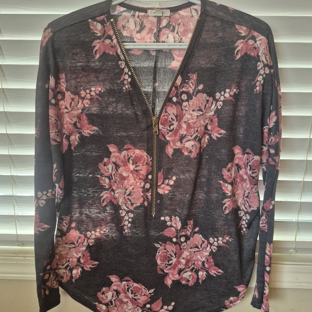 Floral 3/4 Zip Top